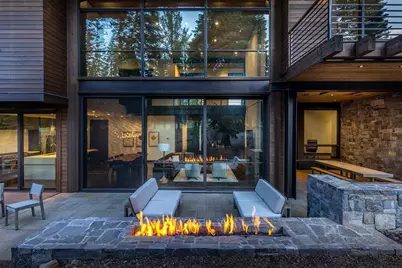 10568 Glenbrook Court, Truckee, CA 96161 - Photo 3