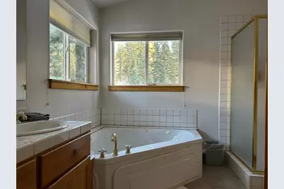 1055 Canterbury Drive, Kings Beach, CA 96143 - Photo 5