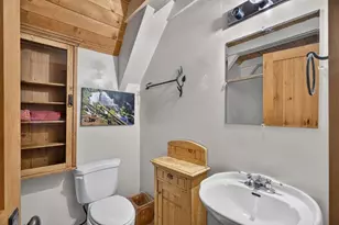 3219 Lake Ave, Soda Springs, CA 95728 - Photo 21