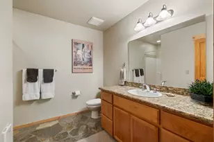 10193 Martis Valley Rd, Truckee, CA 96161 - Photo 23