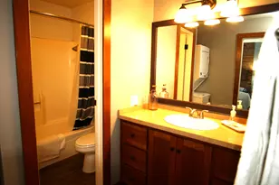 11723 Snowpeak Way, Truckee, CA 96161 - Photo 5