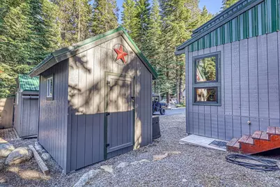 10380 Washoe Road, Truckee, CA 96161 - Photo 23