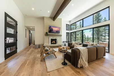 10541 Brickell Court, Truckee, CA 96161 - Photo 3