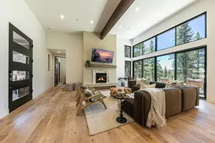 10541 Brickell Ct, Truckee, CA 96161 - Photo 3