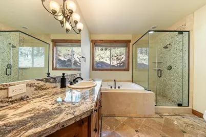 8520 River Road, Truckee, CA 96161 - Photo 11