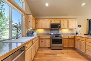 12983 Stockholm Way, Truckee, CA 96161 - Photo 11