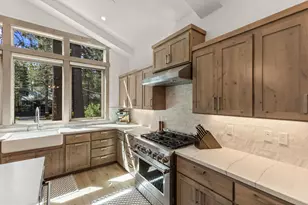 13345 Ski View Loop, Truckee, CA 96161 - Photo 7