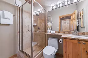 6066 Rocky Point Circle, Truckee, CA 96161 - Photo 15