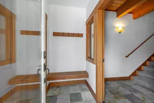 10260 Schaffer Dr, Truckee, CA 96161 - Photo 5