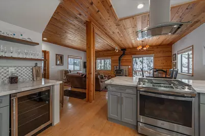 15766 Northwoods Boulevard, Truckee, CA 96161 - Photo 9