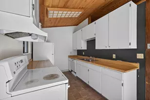 11051 Lausanne Way, Truckee, CA 96161 - Photo 9