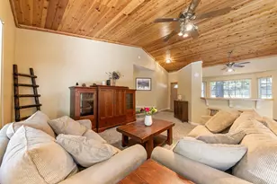 14096 Copenhagen Dr, Truckee, CA 96161 - Photo 7