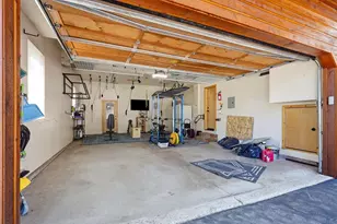 11642 Zermatt Dr, Truckee, CA 96161 - Photo 21