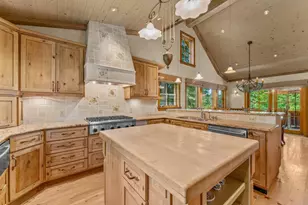 252 Vista Pines Cir, Tahoe Vista, CA 96148 - Photo 7