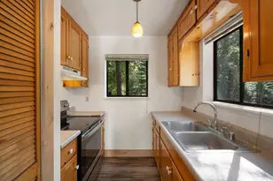 12458 Greenwood Dr, Truckee, CA 96161 - Photo 7