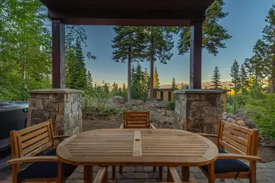 10660 Talus Court, Truckee, CA 96161 - Photo 11