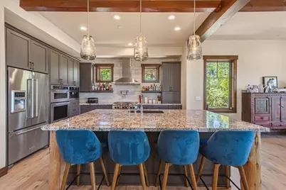 10660 Talus Court, Truckee, CA 96161 - Photo 7
