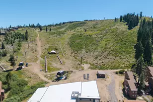 11591 Snowpeak Way, Truckee, CA 96161 - Photo 23