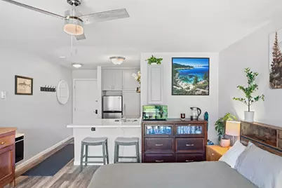 11591 Snowpeak Way #208, Truckee, CA 96161 - Photo 7