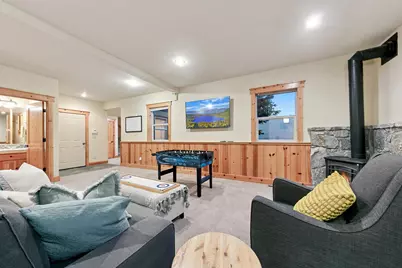 15071 Skislope Way, Truckee, CA 96161 - Photo 19