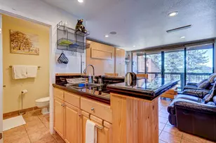 11591 Snowpeak Way, Truckee, CA 96161 - Photo 7