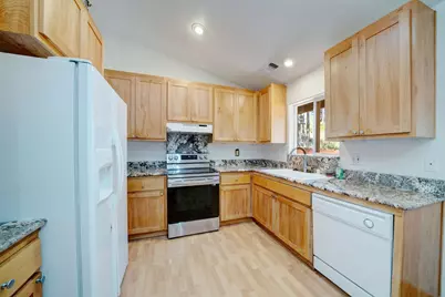 637 Ridge Street, Portola, CA 96122 - Photo 9