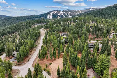 2301 Overlook Place, Truckee, CA 96161 - Photo 3
