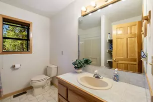 13040 Hillside Dr, Truckee, CA 96161 - Photo 19