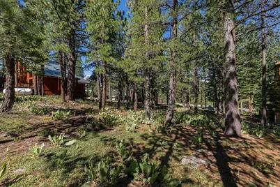 13020 Hillside Drive, Truckee, CA 96161 - Photo 7