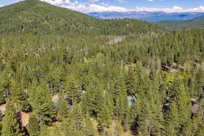 13020 Hillside Drive, Truckee, CA 96161 - Photo 3