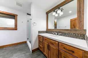 10136 E Alder Creek Rd, Truckee, CA 96161 - Photo 9