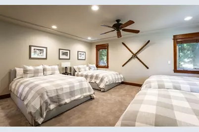 10954 Skislope Way, Truckee, CA 96161 - Photo 11