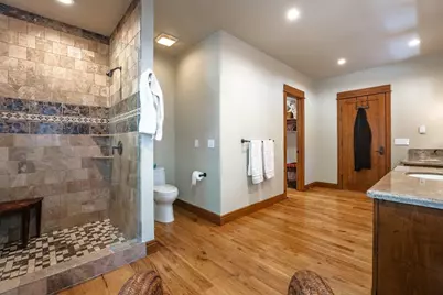 10954 Skislope Way, Truckee, CA 96161 - Photo 19