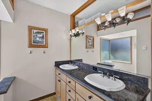 15557 Colt Ct, Truckee, CA 96161 - Photo 19