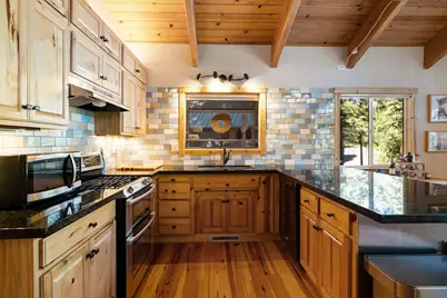 12500 Lausanne Way, Truckee, CA 96161 - Photo 9
