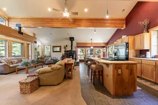 10184 Somerset Dr, Truckee, CA 96161 - Photo 13