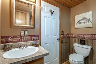 13245 Hansel Ave, Truckee, CA 96161 - Photo 11