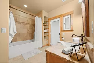 12015 Julian Ave, Truckee, CA 96161 - Photo 23