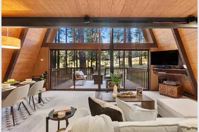 16845 Northwoods Boulevard, Truckee, CA 96161 - Photo 9