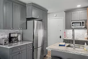 11589 Snowpeak Way, Truckee, CA 96161 - Photo 9