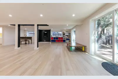 8550 Loch Levon Avenue, Kings Beach, CA 96143 - Photo 21