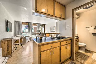 11591 Snowpeak Way, Truckee, CA 96161 - Photo 11
