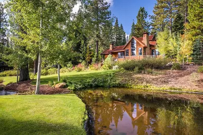 8625 Huntington Court, Truckee, CA 96161 - Photo 3