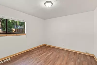 10595 Codogan Street, Truckee, CA 96161 - Photo 15