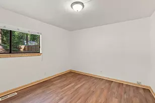 10595 Codogan St, Truckee, CA 96161 - Photo 15