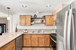 10595 Codogan St, Truckee, CA 96161 - Photo 7