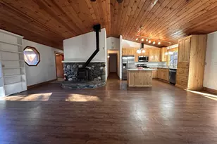 11294 Bishop Pine Rd, Truckee, CA 96161 - Photo 7