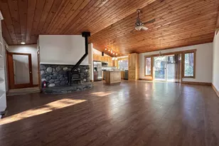 11294 Bishop Pine Rd, Truckee, CA 96161 - Photo 3