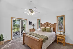 11967 Snowpeak Way, Truckee, CA 96161 - Photo 15