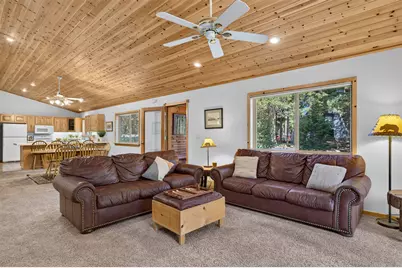11967 Snowpeak Way, Truckee, CA 96161 - Photo 23